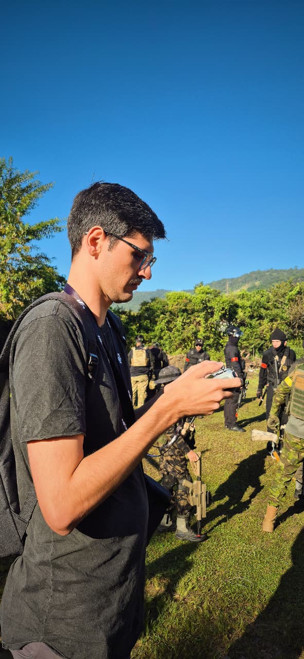 Mateus pilotando 5